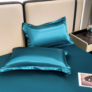 แพ็ค2ชิ้น ปลอกหมอนผ้าไหมหรูหรา ปลอกหมอนผ้าไหมเย็น วัสดุเรียบและนุ่ม สีธรรมดา ปลอกหมอน 48cmX74cm