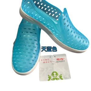 Summer New Style Closed-Toe Sandals For Women Non-Slip Thick-Soled Wear-Resistant Breathable Perforated Shoes Outdoor Plastic Beach Shoes