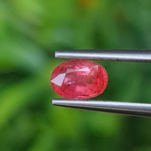 พลอย ชมพู พิ้ง แซฟไฟร์ Pink Sapphire 0.78 กะรัต (Cts.) พลอยแท้ อัญมณีมงคลประจําวันเกิด เครื่องประดับพลอย