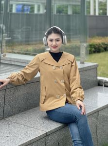 [Voucher 15% MOV 199K cap 100K  Áo khoác gió 2 lớp dáng ngắn HeraDG thiết kế cổ 2 ve 2 hàng cúc túi chéo chất liệu cao cấp chống nhăn WJKBC3041