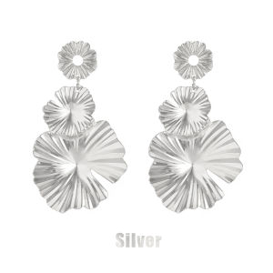 Vintage Matte Metal Large Petal Pendant Earring for Women Exaggerated Geometric Gold Color Long Earring Fashion Vacation Jewelry Fashion Long Gold Color Ginkgo Leaf Drop Earrings For Women Jewelry 2025 Trending New Womens Exaggerated Silver Color Earring