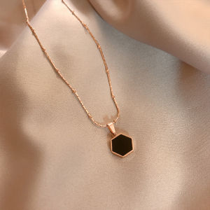 Kalung Titanium Rose Gold Kerang Hitam Anti Karat Dan Luntur / Panjang 45 cm Korean Style Fashion / Bayar Ditempat