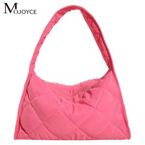 กระเป๋าคาดเอวทรงพระจันทร์เสี้ยวขนาดใหญ่พร้อมซับใน ดีไซน์ทันสมัย เหมาะสำหรับการใช้งานในชีวิตประจำวันและออกนอกบ้าน