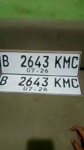 Plat Nomor Mobil Warna Dasar Putih Font Baru Berlogo