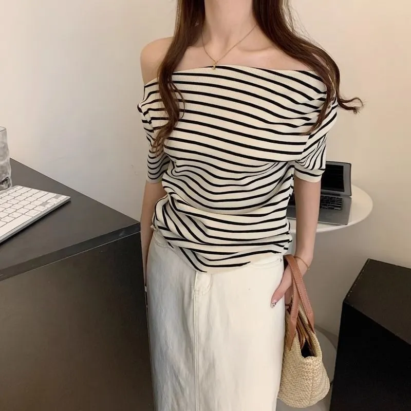 Women's off shoulder loose striped One shoulder short