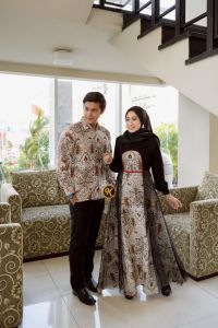 Baju Couple Pasangan Terbaru 2025 Batik Gamis Kebaya Kapel Keluarga Suami Istri Batik