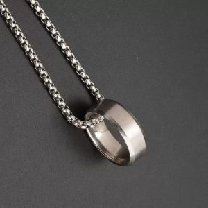 Kalung Titanium Pria Wanita Model Rollo Liontin Cincin Titanium Warna Silver