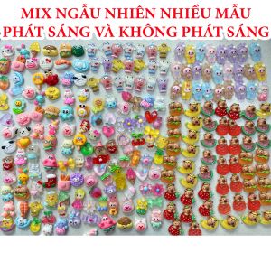 [Hàng sẵn HCM] 100 Túi Mù Charm Phát Sáng Labubu Capybara Gấu Dâu Kuromi Melody Kitty Đồ chơi Cho Bé