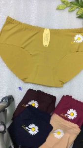 Set 10c quần lót su hoa cúc quần lót nữ hot trend quần chíp nữ mát lạnh chất lượng đảm bảo an toàn đến sức khỏe người sử dụng cam kết hàng đúng mô tả