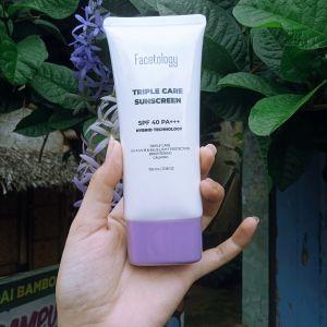 FACETOLOGY - TRIPLE CARE SUNSCREEN ( 100 ml ) - Triple Care Sunscreen Hybrid Technology SPF 40 PA+++ UVA UVB Blue Light