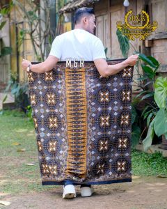 BUSANA MUSLIM PRIA DEWASA SARUNG GUS IQDAM BAHAN PREMIUM SARUNG AZZAHIR Gus Kautsar