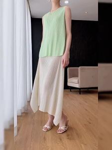 2512 Loose Casual Plus Size Versatile Top Summer Pleated Slimming Solid Color Sleeveless Vest T-Shirt One Size (45-75kg)