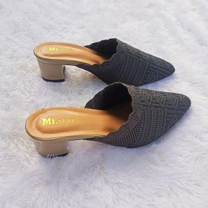 Sepatu Sandal Mules Wanita Rajut Elegan Hak 5cm Warna Coklat Tua