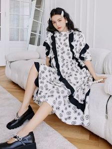 P006-028 PIMNADACLOSET - Short Sleeve Crewneck Ruffle Loose Crepe Satin Midi Dress