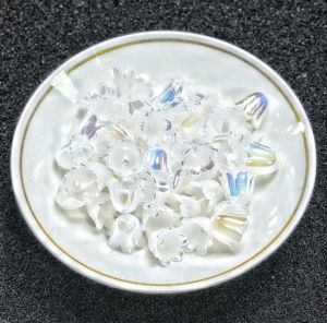 DIYงานดอกลินลี่ดอกจิ่งลูกปัดdiyเอาไว้ทำพวงมาลัย สินค้าพร้อมส่งค่ะ(ถุงล่ะ30ชิ้น)