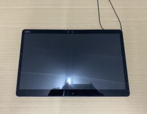 Fujitsu ArrowsTab Q738/SE 2in1 Tablet 11 นิ้ว Intel Core i3 Gen 7 RAM 4GB SSD 128GB สภาพดีรับประกัน 1 เดือน