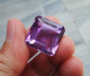 PY Beauty+++ ร้านนี้ขายแต่ของแท้ค่ะ+++ พลอยอเมทิสต์ ( Natural Amethyst ) 46.75 กะรัต อัญมณีเดือนกุมภาพันธ์ น่าสะสมค่ะ