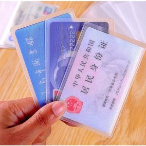 Combo 10 bọc thẻ ngân hàng thẻ sinh viên thẻ căn cước.. Nhựa dẻo chống xước