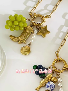 Women Trendy Necklace with Grape or Blueberry Shell Pendant and Imitation Pearls Stainless Steel Texture Elegant