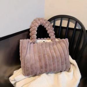 MOUSSON  กระเป๋าโท้ทตุ๊กตาแฟชั่นใหม่สำหรับผู้หญิงกระเป๋าถือสะพายไหล่ข้างเดียวแบบนิ่มความจุขนาดใหญ่พร้อมฝาเปิดหัวเข็มขัดแม่เหล็กพร้อมกระเป๋าใส่โทรศัพท์มือถือสำหรับฤดูใบไม้ร่วงและฤดูหนาว