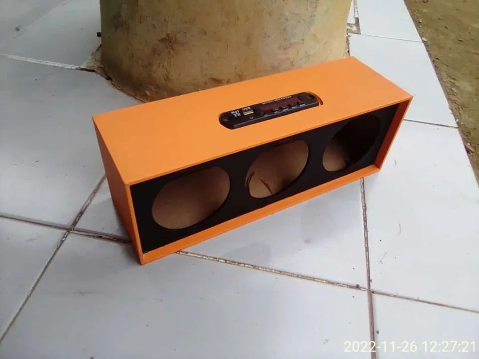 Box speaker 3 store inch