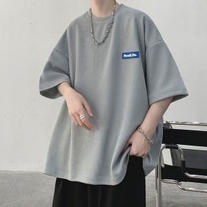 เสื้อยืดคอกลมผู้ชายรูปแบบโลโก้ผ้าวาฟเฟิลชุดคู่รักสไตล์เกาหลี