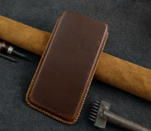 Bao da rút Samsung Galaxy Note 10 plus handmade ép phôm da bò thật