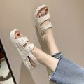 Sandal nữ thời trang 2 quai ngang kẻ caro có 2 màu. 