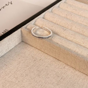 Nicedays🍒Cincin Jantung Silang Zirkon Hitam Wanita Ceruk Cincin Pembukaan Retro Cincin Jari Telunjuk yang Dipersonalisasi