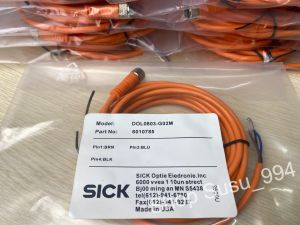 Cáp nối sensor Sick Dol-0803-g02m 3 chân