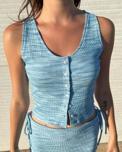 Reverie Ibiza knit top - เสื้อกล้ามผ้ายืด กระดุมหน้า (มี 2 สี)