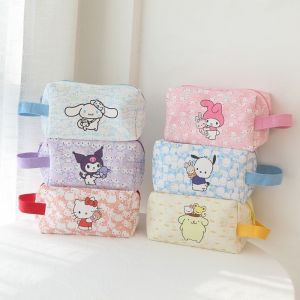 Sanrio Hello Kitty Storage Bag กระเป๋าเครื่องสําอางการ์ตูน My Melody Cinnamoroll กันน้ําความจุขนาดใหญ่แบบพกพากระเป๋าเดินทางห้องน้ํา