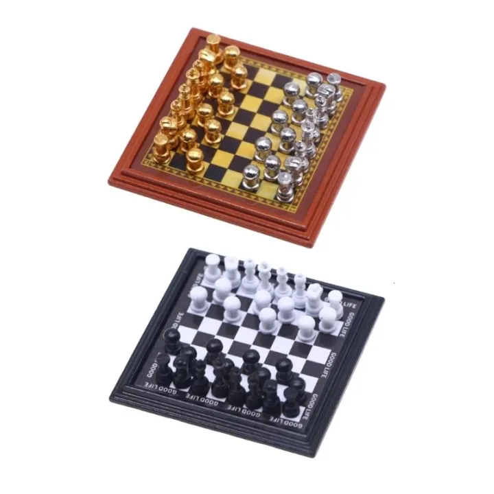 Compact%20Chess%20Board%20With%20Metal%20Pieces%20Realistic%20Travel%20Friendly%20Game%20For%20Adults%20And%20Collectors%20-%20Image%204