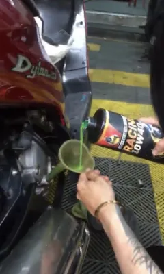 Nhớt xe máy Sprayking Racing Pro 10w40 Full tổng hợp chai 1 lít