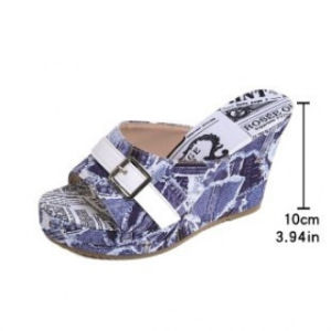 Plus Size WomenS Slippers 2026 Summer New Wedge Heel Buckle Retro Newspaper Graffiti Open-Toe Slide Sandals