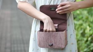 แฟนพัดลมมือถือขนาดเล็กสำหรับกลางแจ้ง พัดลมตั้งโต๊ะทำความเย็นด้วยน้ำแข็ง พัดลมมอเตอร์ไร้แปรง พัดลมแขวนคอ พัดลมมือถือ