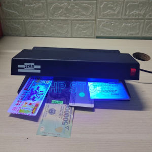 Đèn soi tiền giả giấy tờ cà vẹt bằng lái xe tem vé số với 2 bóng đèn UV nhỏ gọn dễ di chuyển (model TK 2028 12W)