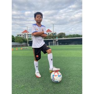 ถุงเท้ากันลื่นยาว (เด็ก) เหมาะสำหรับเด็ก 5-10 ปี