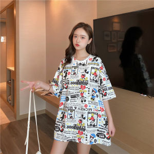 YaKo ✨เสื้อยืดทรงโอเวอร์ไซส์ สกรีนลายการ์ตูนกับลายอักษรภาษาอังกฤษเต็มตัว เนื้อผ้านิ่มสวมใส่สบายไม่ร้อน ซื้อไปใส่คือต้องเฟี้ยวกว่าคนอื่นแน่นอนน 🔥😎