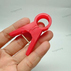 CD1A - 50 Kẹp nhựa PP cố định cành dây leo tiện dụng tiết kiệm tái sử dụng nhiều lần size 4x6x1.6cm ( xem trong mô tả )