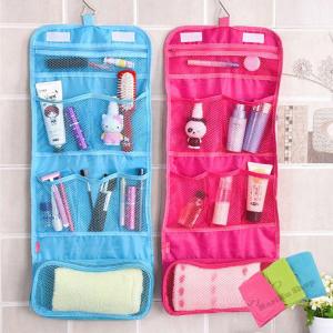 Tas Makeup / Tas Peralatan Mandi Travel Gantung di Kamar Mandi