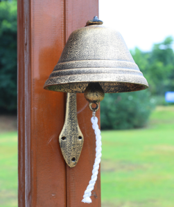 Large European retro cast iron bell garden cast iron doorbell iron hand bell household pendant