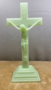 C.B.【Ready in Stock】 Luminous Crucifix with Stand/ Luminous Cross 5in 8.6in Glow in the Dark