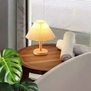 ins retro pleated small desk lamp northern Europe simple network red room home decor photo props photography background