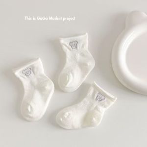 Tất vớ cotton mỏng họa tiết hoạt hình màu trắng tinh khiết cho bé sơ sinh dễ thương lưới thoáng khí tất cuộn rộng rãi cho bé