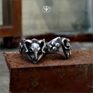 Pewterland Ringskull Goat Horn Cincin Tengkorak Bahan Logam Timah Pria dan Wanita