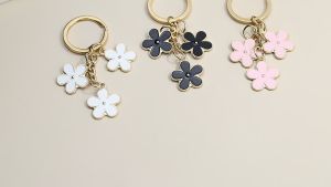 epeach Flower Keychain Cute Fashion Keychain Door Gift Birthday Gift