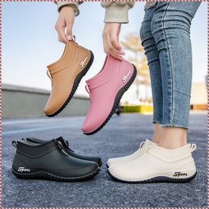 รองเท้ายาง ทนต่อการสึกหรอ รองเท้ากันลื่น พักผ่อน ประสิทธิภาพการกันลื่น ทนทาน เบาสบาย คลื่นแสง