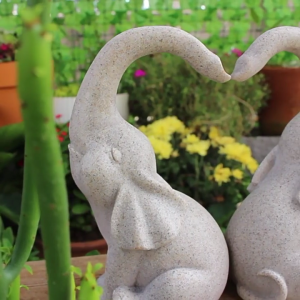 2in1 Love Elephant Statue Symbolizing Beautiful Love Yard Sculpture for Indoor and Outdoor Home Decors Anniversary Gift
