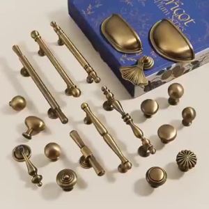 French-Style Zinc Alloy Wardrobe Door Handle Modern Minimalist Retro Drawer Handle Single-Hole Vintage Cabinet Door Handle